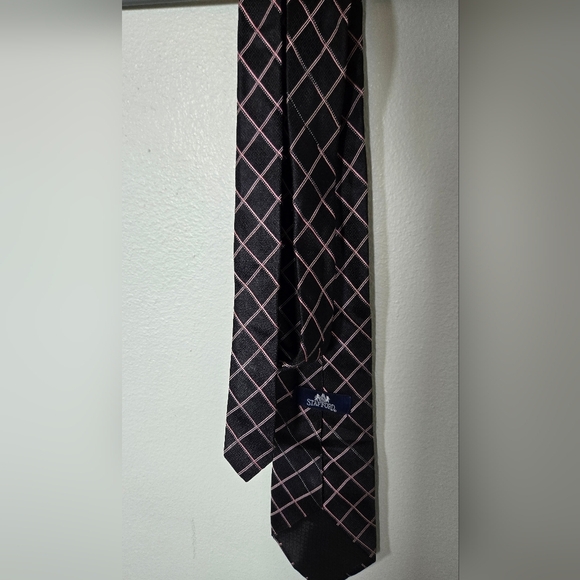 Stafford Diamond Pattern Tie - Picture 2 of 4